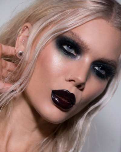 maquillaje de ojos gótico