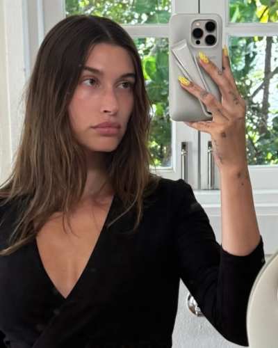 Hailey Bieber nail trend