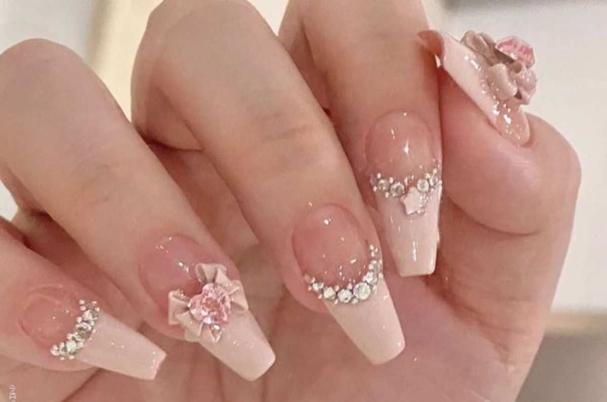Uñas para quinceañera: 5 diseños modernos y femeninos para lucir en tu gran día