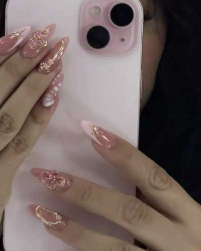 Uñas para quiceañera
