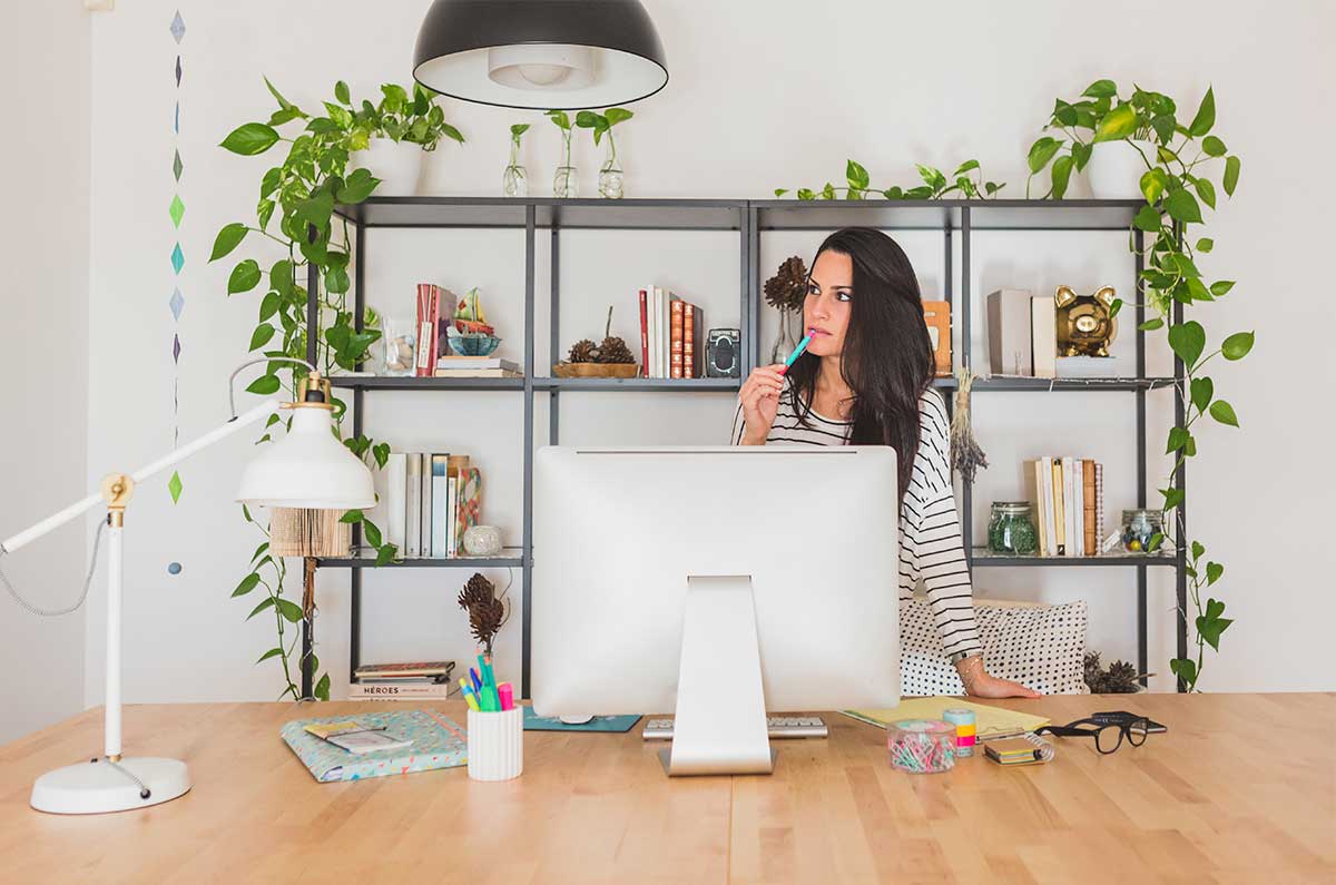Home Office con Estilo: Cómo crear un espacio inspirador sin gastar mucho