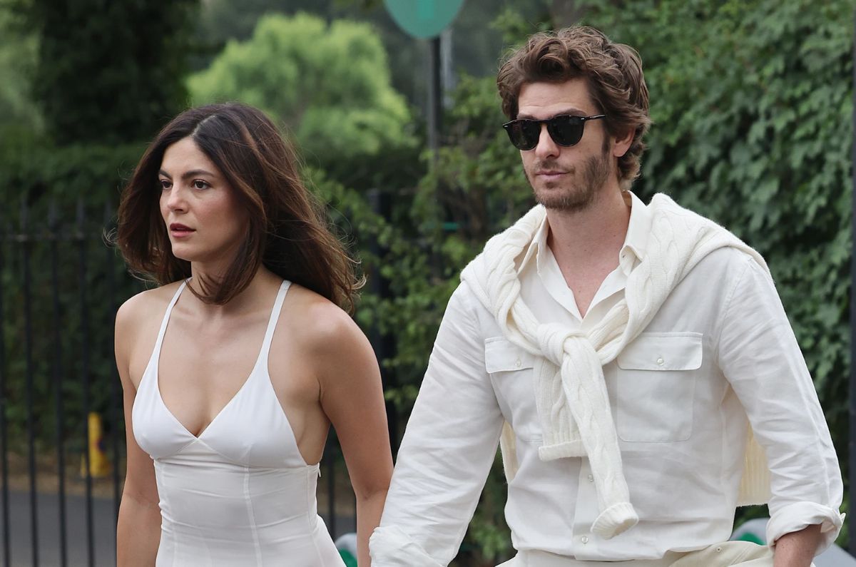 Monica Barbaro y Andrew Garfield por fin confirman su relación