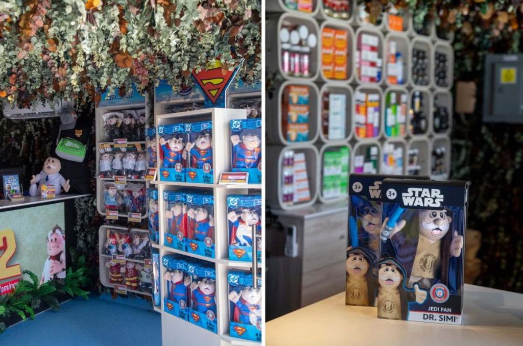 Peluches y souvenirs en Aztlán