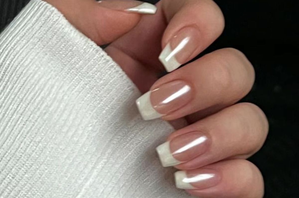Uñas francesas elegantes: diseños clásicos y modernos que nunca pasan de moda