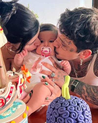 Cazzu. esto recibe de pensión para su hija