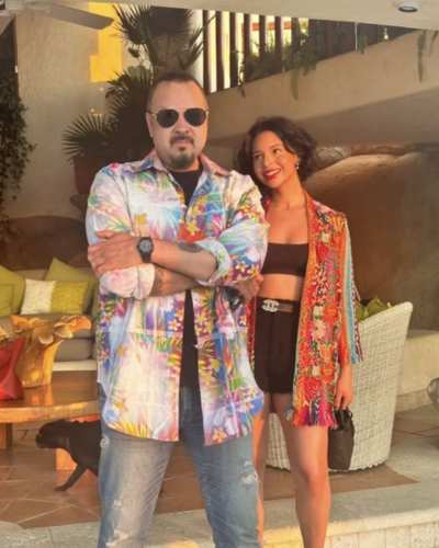 Ángela Aguilar celebró el cumpleaños 57 de su papá, Pepe Aguilar