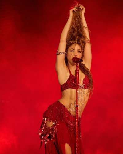 Outfits de Las Mujeres Ya No Lloran World Tour