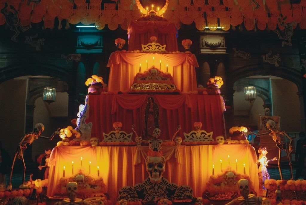 Ofrenda con niveles
