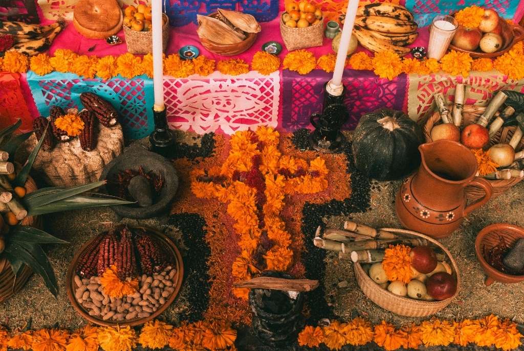 Mezcla de tradiciones milenarias con religiosas