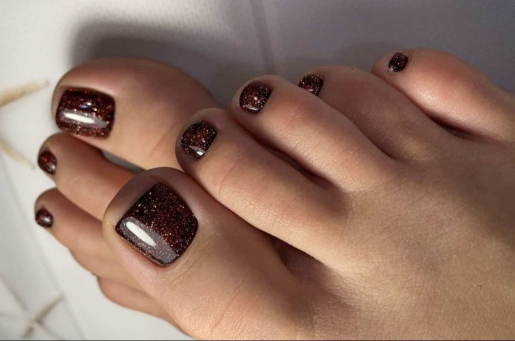 pedicure color chocolate