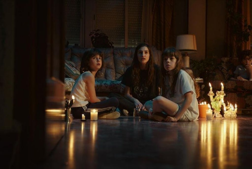 Escena de la película de terror basada en hechos reales “Verónica”