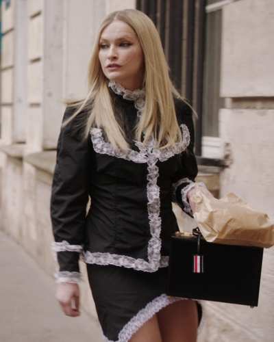 Emily in Paris 4 -  Instagram @emilyinparis