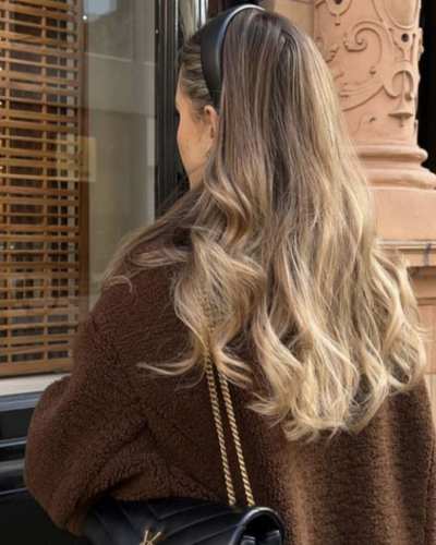 cabello suelto con ondas