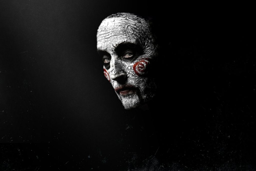 Portada de Jigsaw: El juego continúa, película de terror del asesino del rompecabezas
