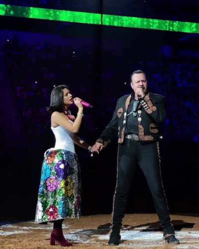 Pepe y Ángela Aguilar darán concierto gratuito
