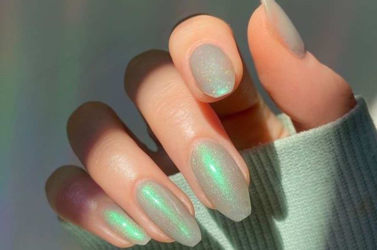 Diseños de uñas que rejuvenecen tus manos al instante