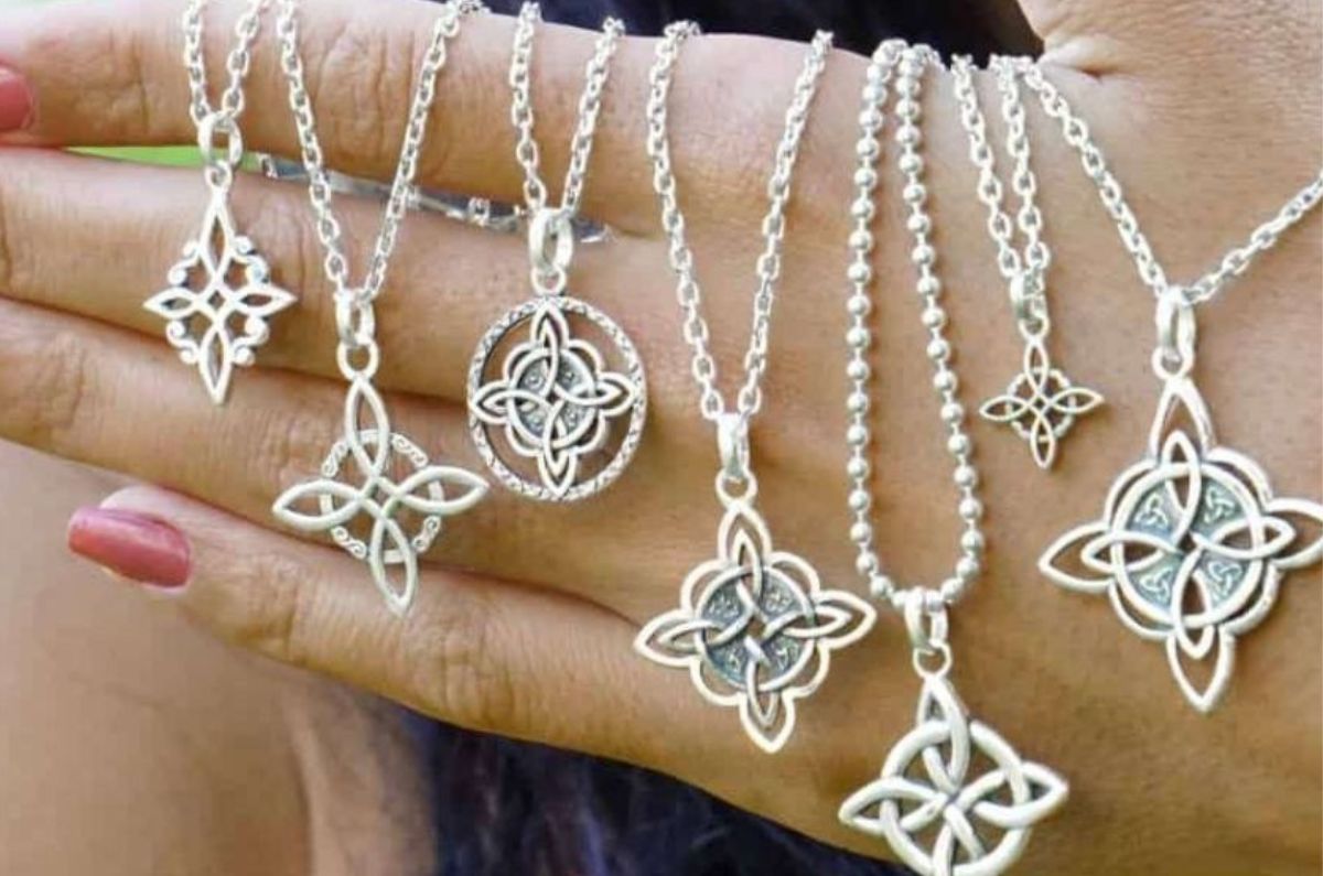 Amuletos de protección contra las malas energías y su significado