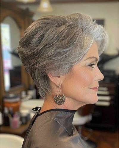 corte pixie para cabello con canas