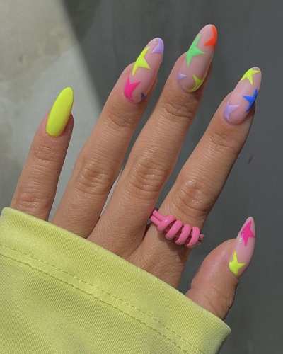 manicura retro años ochenta