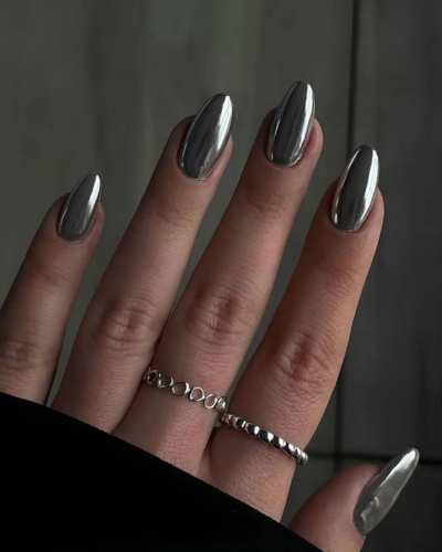 Diseños de uñas para novias