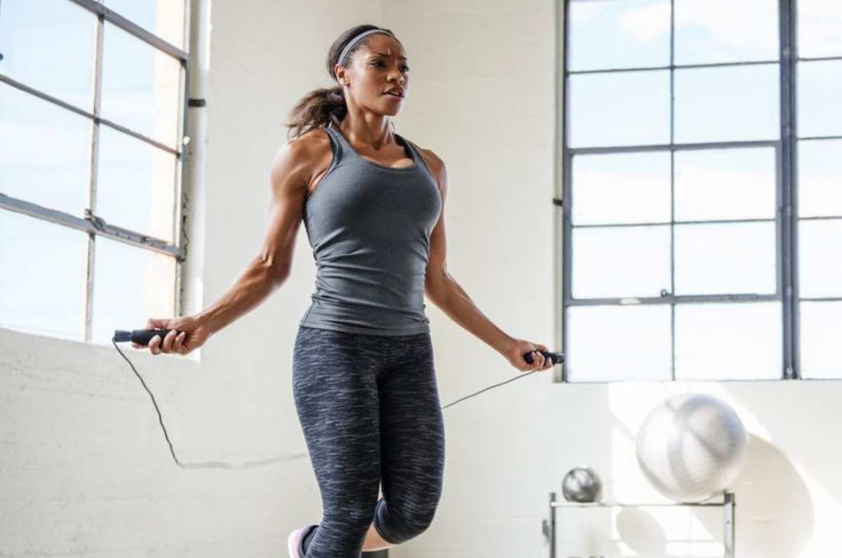 Rutina de ejercicios para acelerar tu metabolismo si tienes más de 40