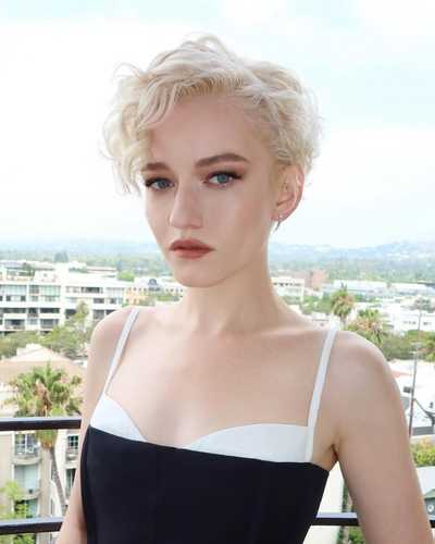 El parecido entre Julia Garner y Madonna