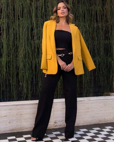 Looks color amarillo para otoño 2025