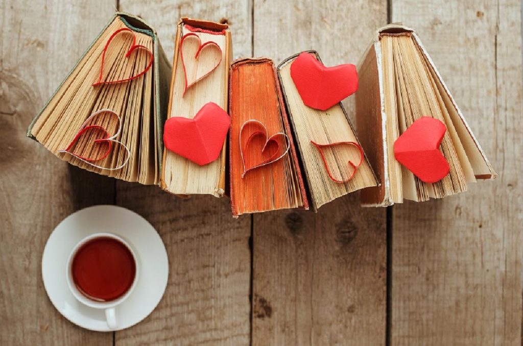 3 sagas románticas best sellers que conquistaron a millones de lectores.