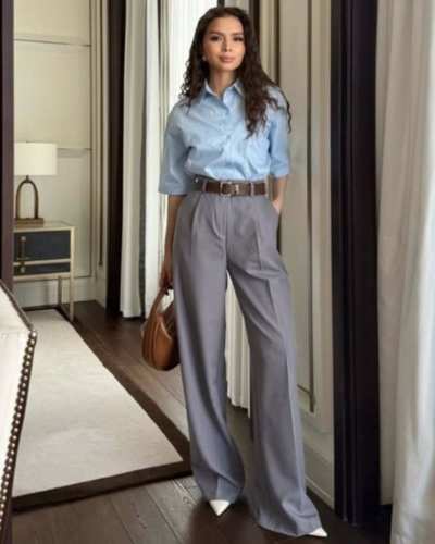 Traje gris con azul claro 