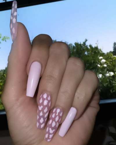 Diseños de manicura rosa bebé