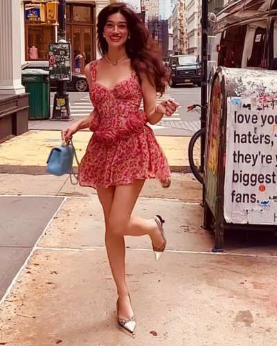Outfits con tacones bajos