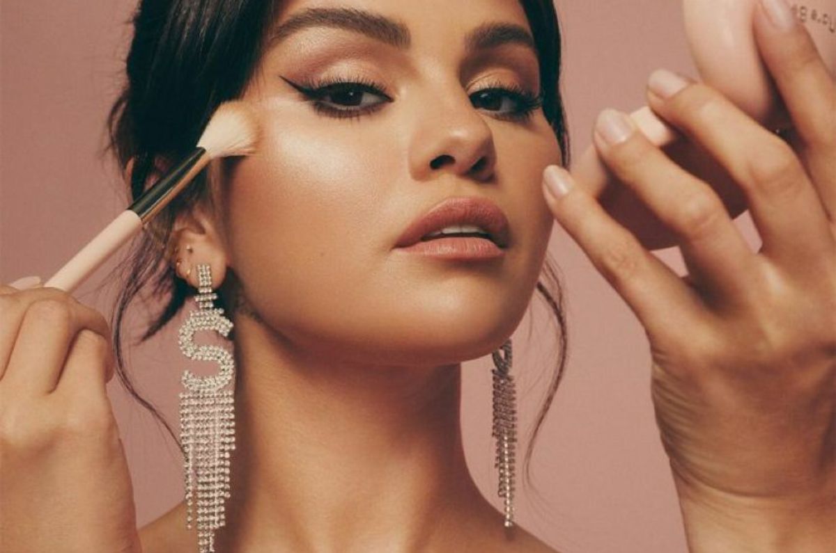 Selena Gomez lanza set de maquillaje exclusivo de  su boda