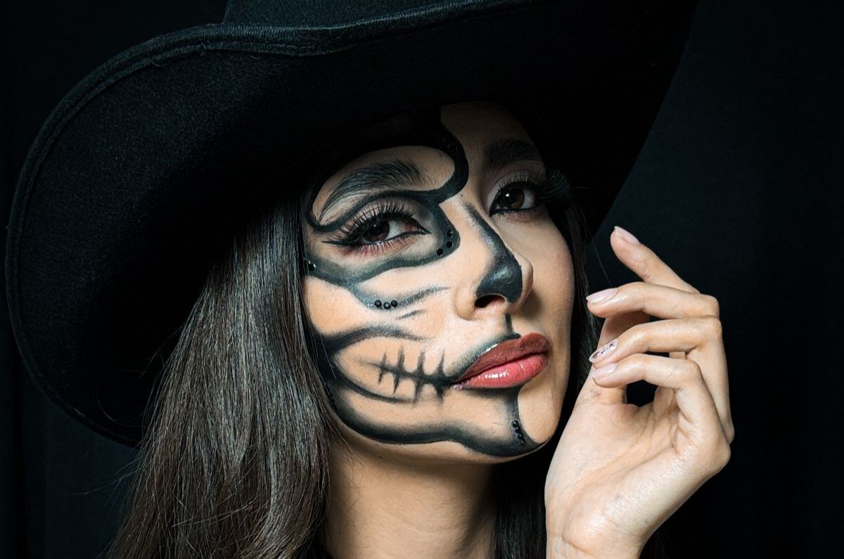 Maquillaje de catrina vaquera para Día de Muertos
