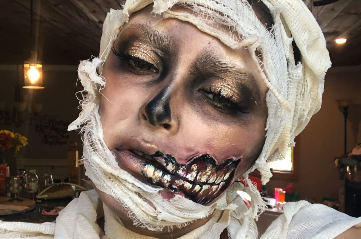 Maquillaje de momia glam para Halloween: fácil, rápido y espectacular