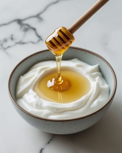 Yogurt griego con miel de abeja