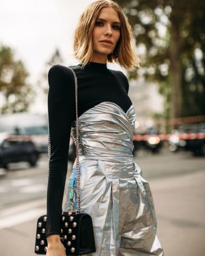 Outfits con colores métalicos