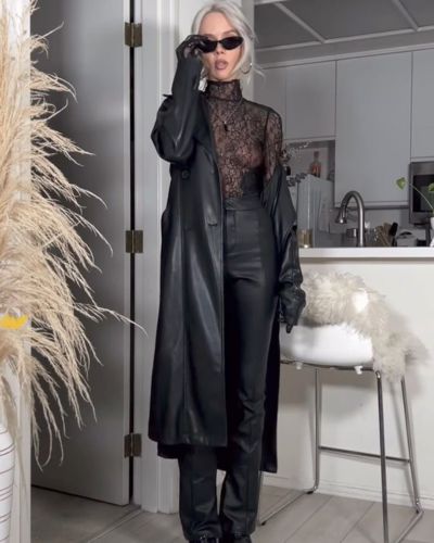 Looks formales con transparencias y cuero