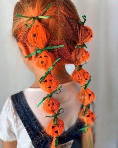 Coleta de burbuja con pintura naranja como calabazas