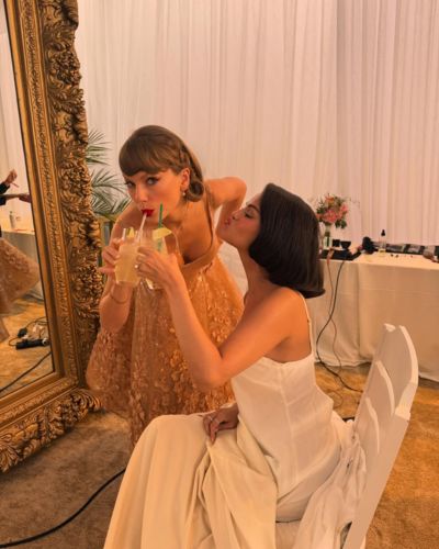 Selena Gomez y Taylor Swift en boda