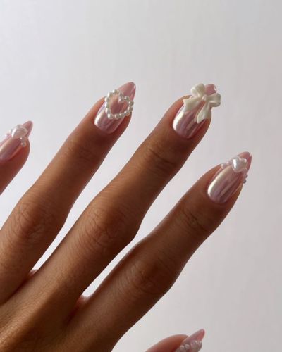 Diseños de uñas con perlas