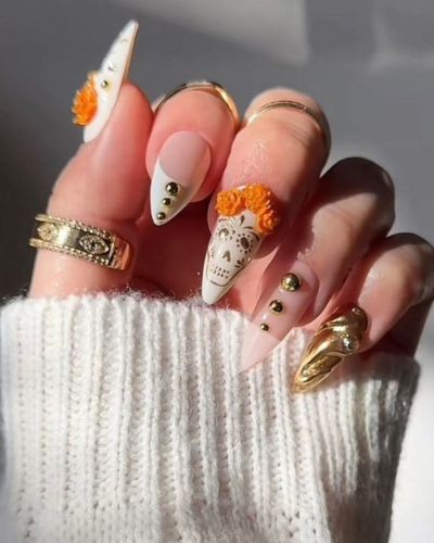 French blanco con decoraciones de Día de muertos