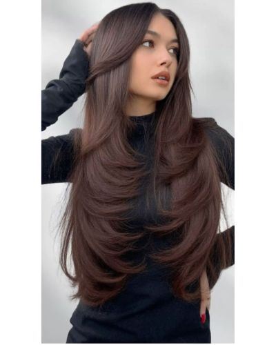 Corte con capas largas