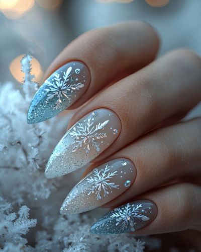 Diseño de uñas 3D con copos de nieve