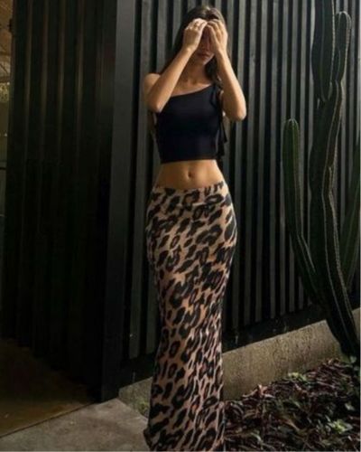 Look con falda animal print 