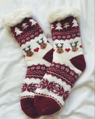 Calcetines navideños con figuras de renos