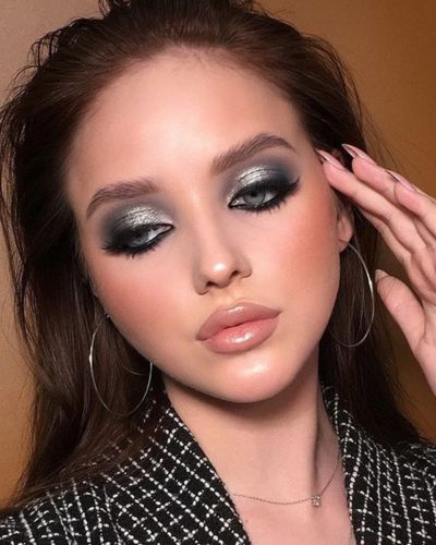 Sombras de ojos plateadas para Navidad