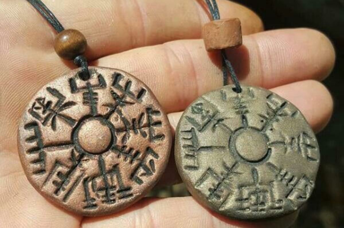 Talismanes caseros para protección: significado y cómo crearlos paso a paso