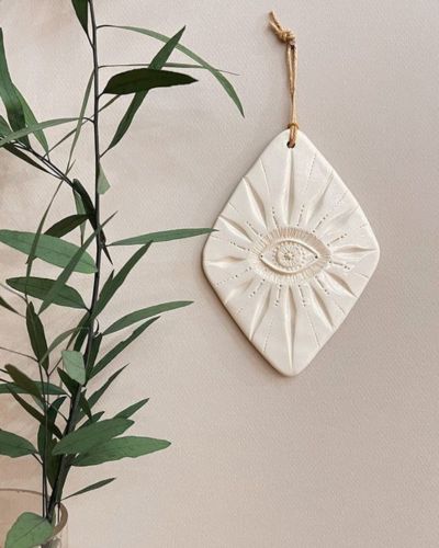 Talisman colgante en color blanco