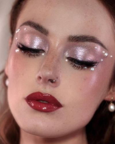 Maquillajes con sombras metálicas para el estreno de Wicked 2