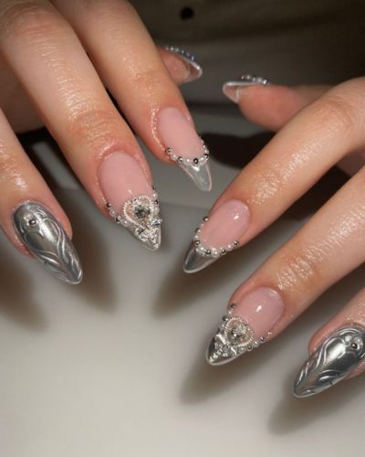 Efecto espejo + relieves en color plata 